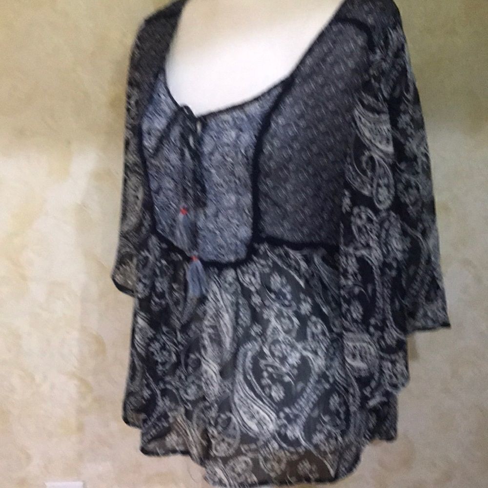 Knox Rose Top! - Picture 2 of 5